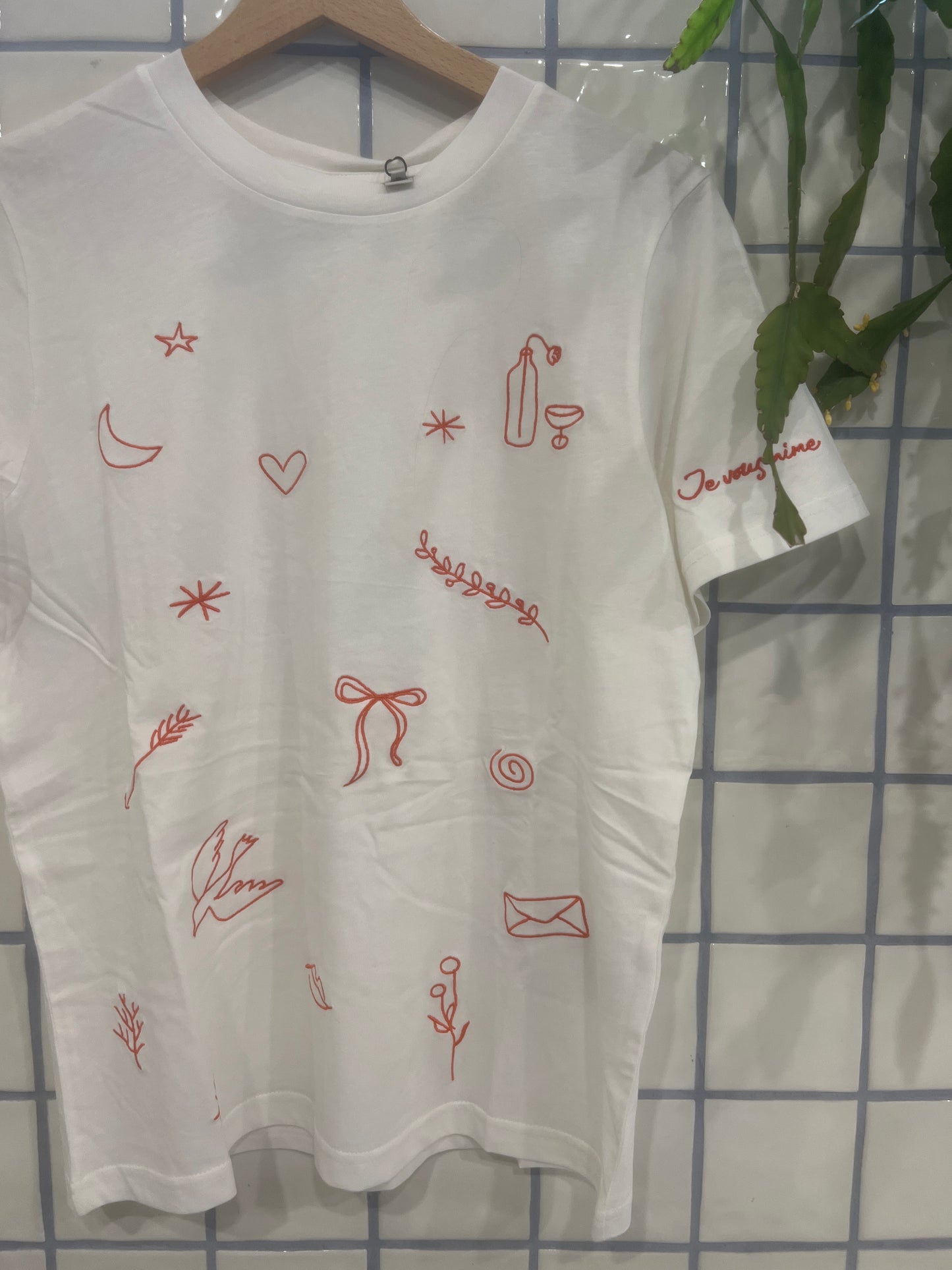 T-shirt Majou