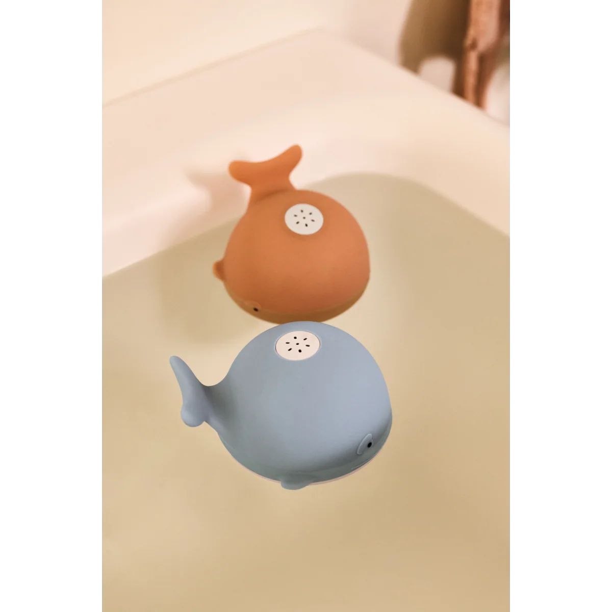 Sprinkler Whale - Blue