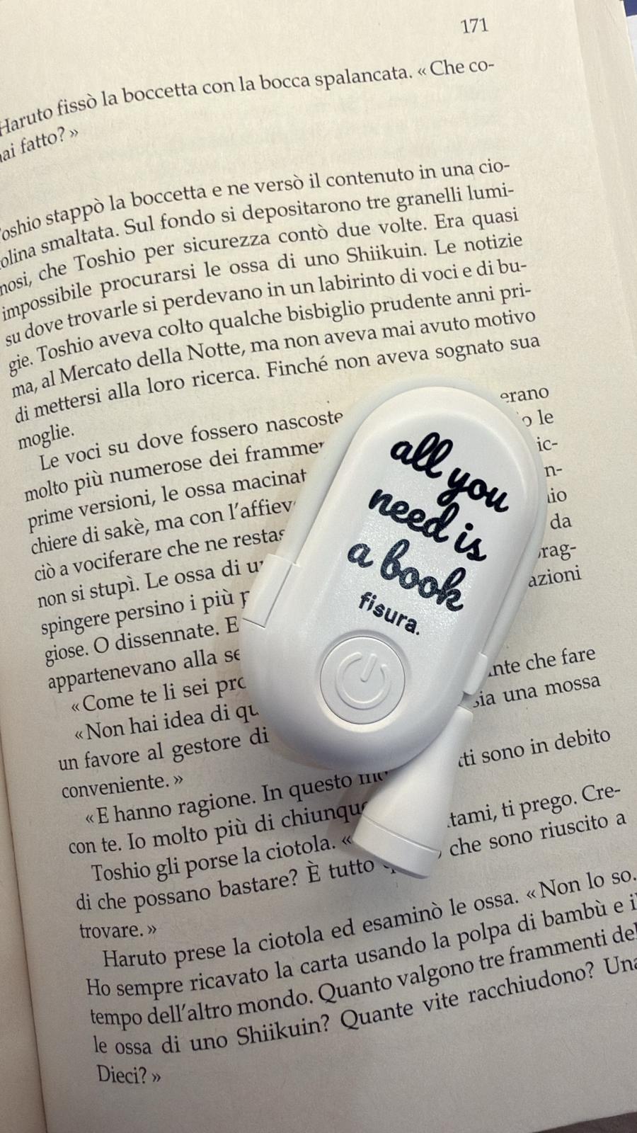 Luce da lettura - NEED A BOOK