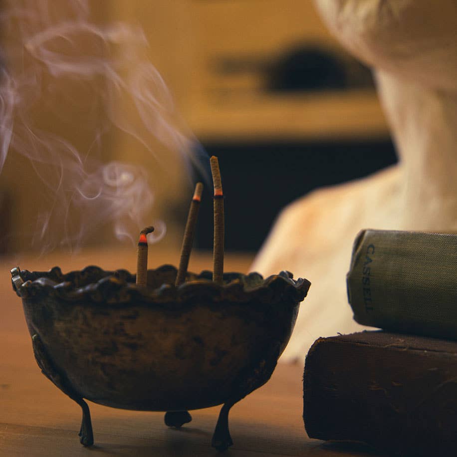 Incenso naturale Ritual (sandalo, agarwood, chiodi di garofano, rosa)