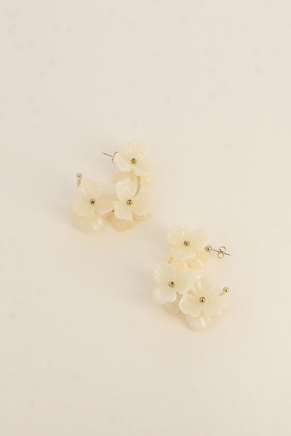 Orecchini - Fiori Bianchi